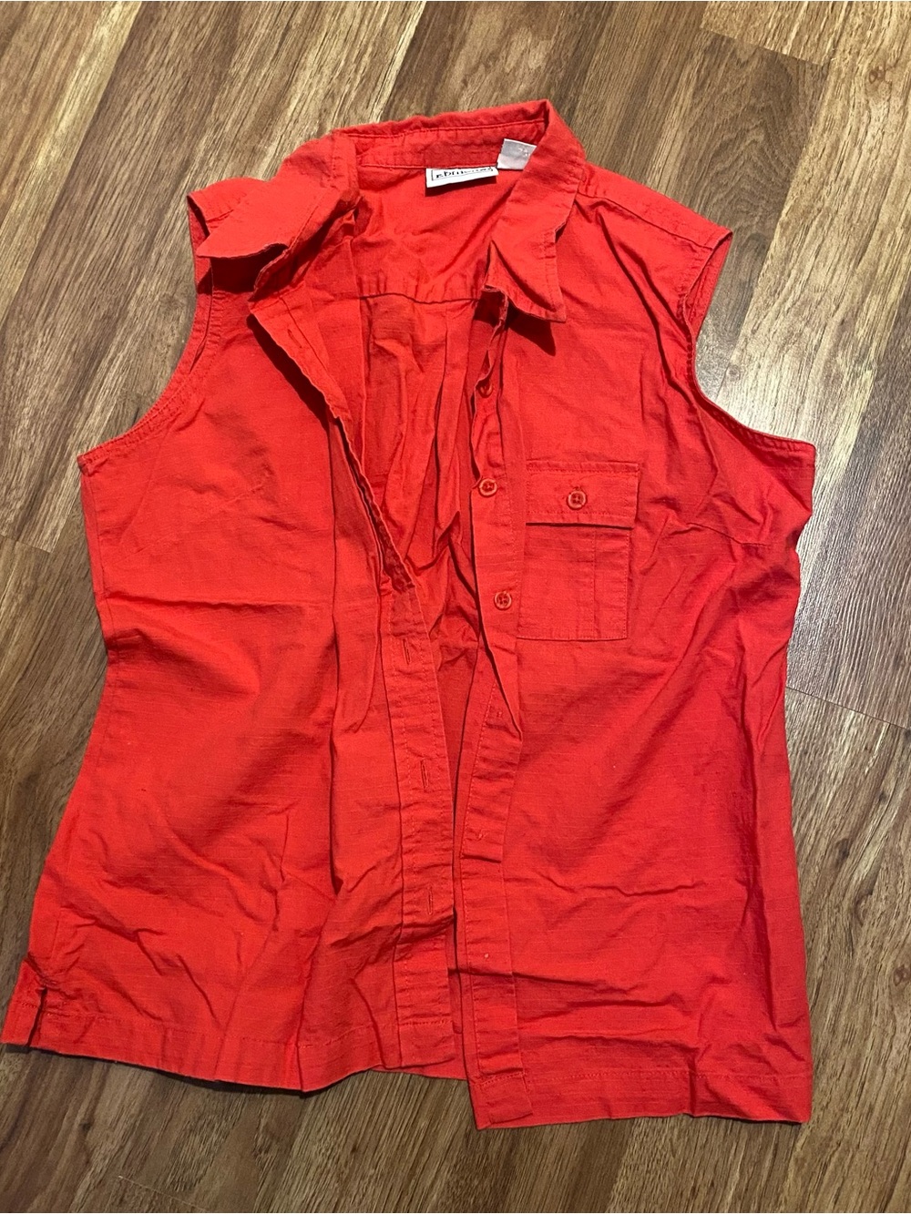 Basic Editions Red Sleeveless Button-Up Blouse